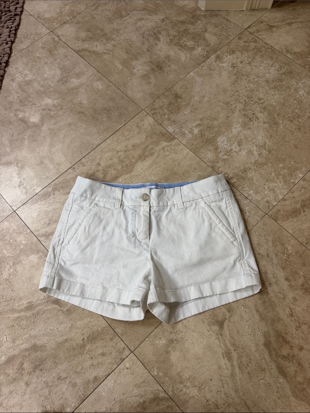Women’s Classic white shorts